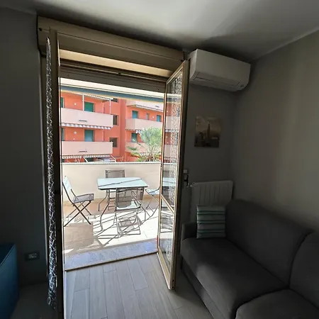 Bilocale Moderno Marina Di Con Bici E Zona Tranquilla Lägenhet *