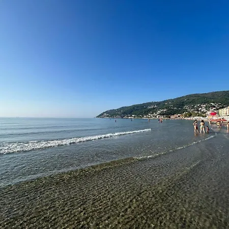 Апартаменты Bilocale Moderno Marina Di