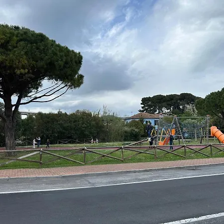 Апартаменты Bilocale Moderno Marina Di *