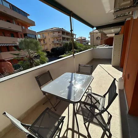 Bilocale Moderno Marina Di *
